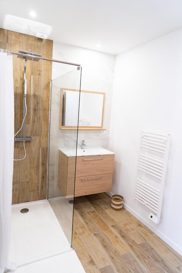 Spacieux Appartement Avec Parking Prive A 索米尔 外观 照片